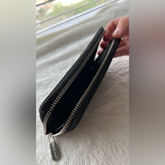 Michael Kors Black Wallet - Picture 7 of 9